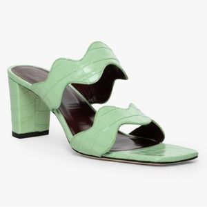 Staud Frankie Wavy Sandals in Agave